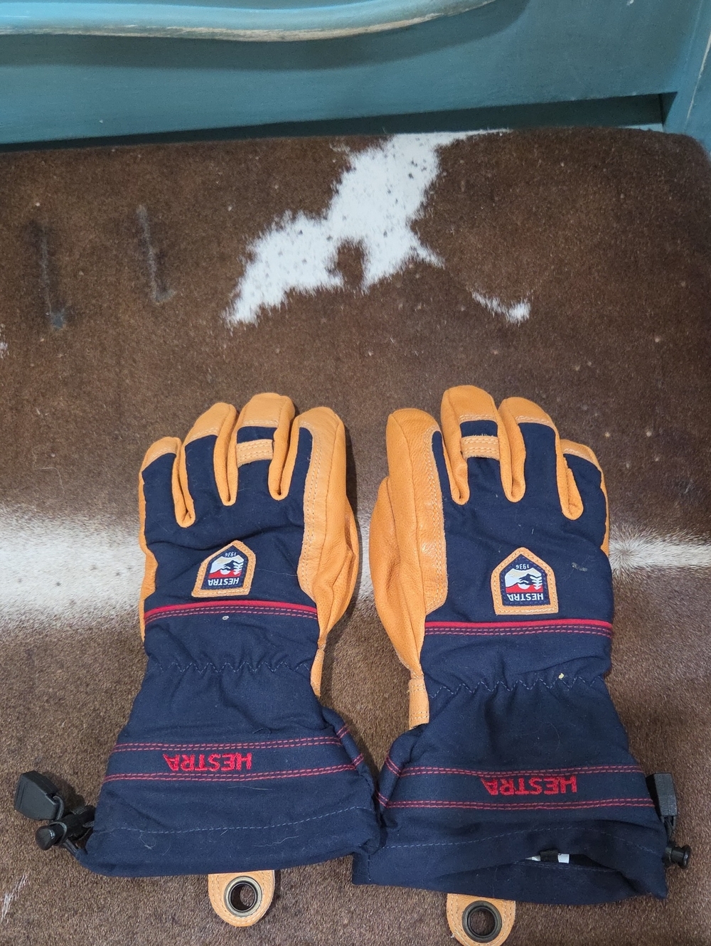 Hestra Youth Size 5 Orange and Navy Insulated Ski Gloves